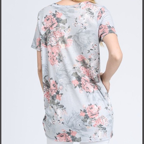 Floral Knot Top - Picture 5 of 5